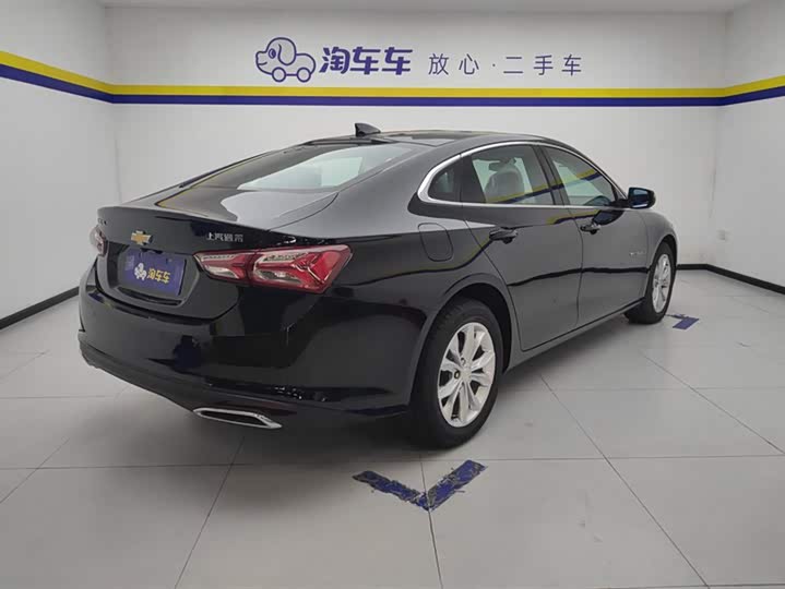 Фото 3 - Chevrolet Malibu XL