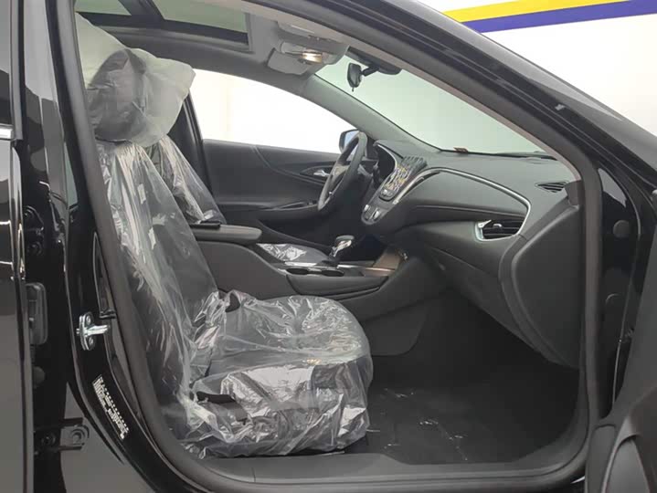 Фото 8 - Chevrolet Malibu XL