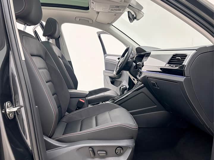 Фото 8 - Volkswagen Tayron