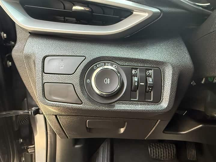 Фото 9 - Chevrolet Orlando