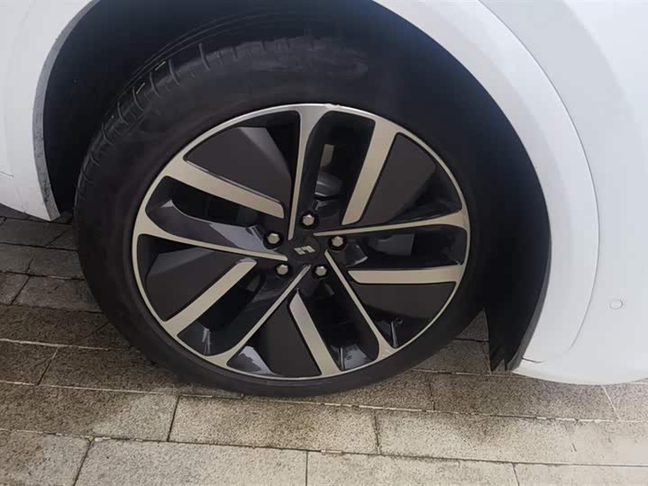 Фото 6 - LiXiang L7