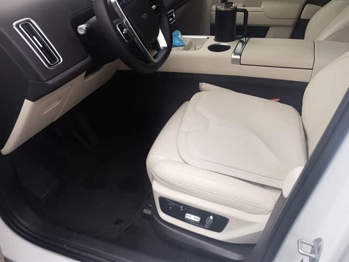 Фото 9 - LiXiang L7