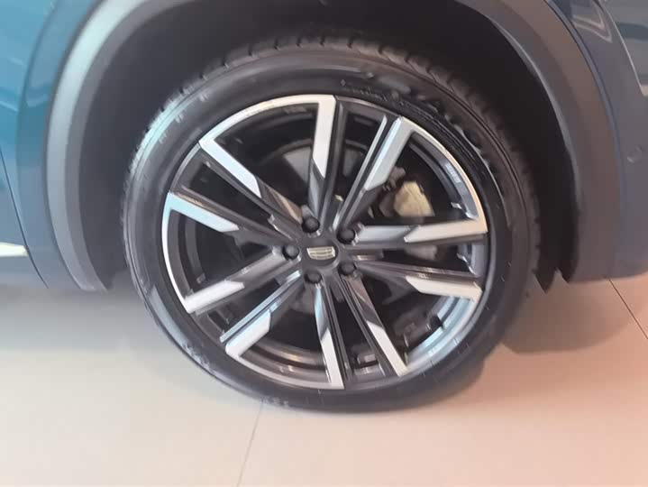 Фото 6 - Geely Monjaro