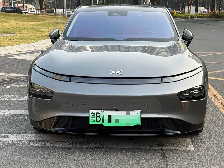 Фото 2 - XPeng P7