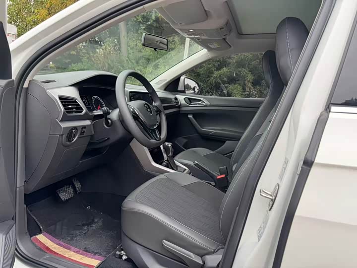 Фото 4 - Volkswagen T-Cross