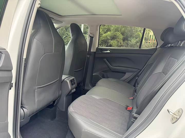 Фото 6 - Volkswagen T-Cross