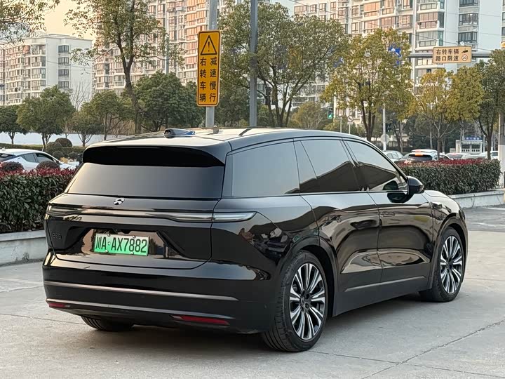 Фото 5 - Nio ES8