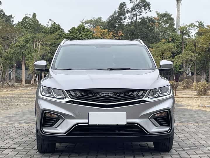 Фото 3 - Geely Coolray