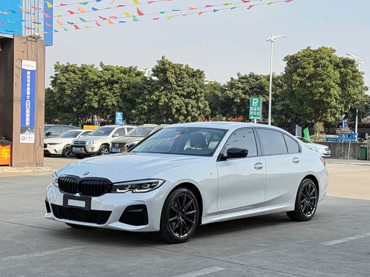 Фото 2 - BMW 3 Series