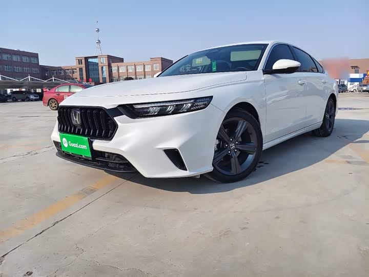 Фото 1 - Honda Inspire