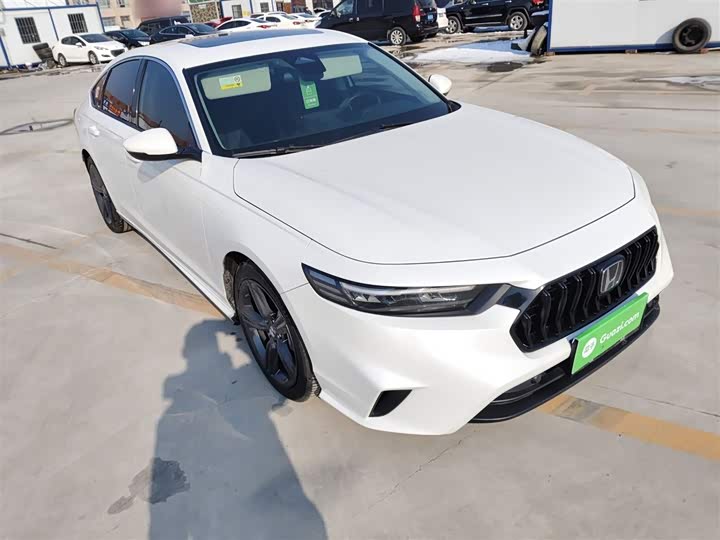 Фото 4 - Honda Inspire