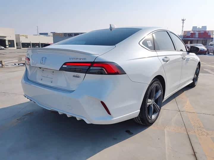 Фото 7 - Honda Inspire