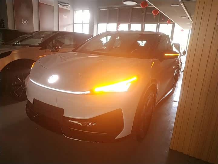 Фото 2 - Volkswagen ID.Unyx