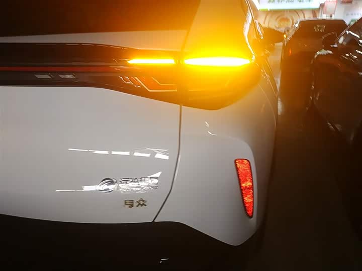 Фото 8 - Volkswagen ID.Unyx