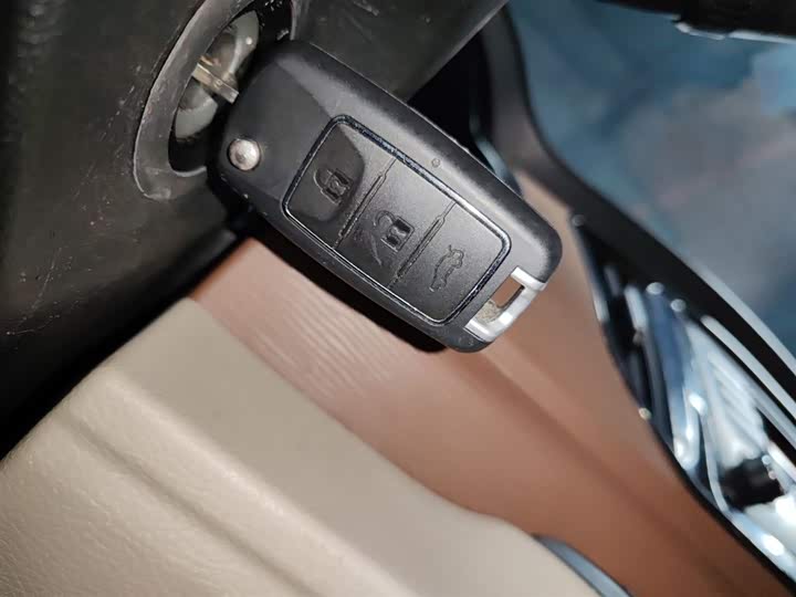 Фото 9 - Dongfeng Forthing Lingzhi M5