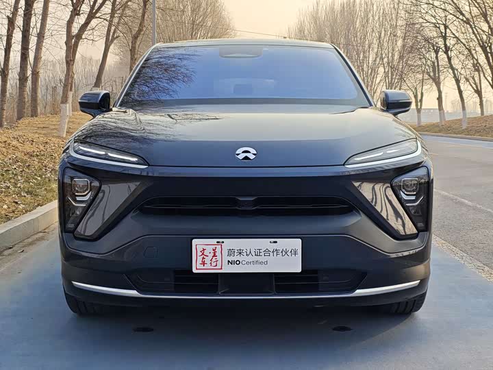 Фото 2 - Nio EC6