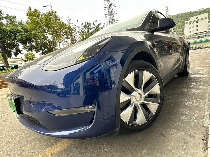 Фото 9 - Tesla Model Y