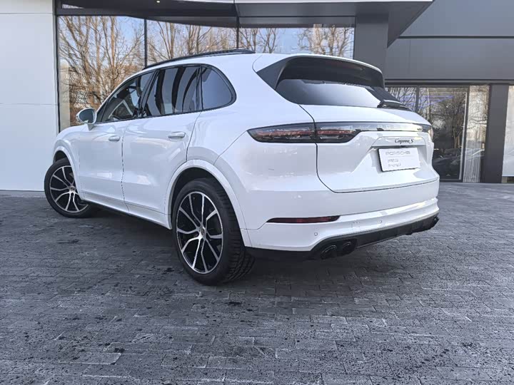 Фото 5 - Porsche Cayenne