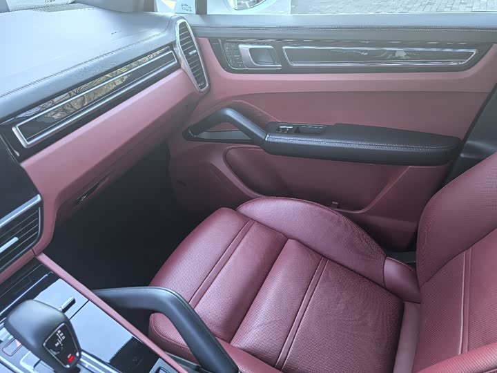 Фото 7 - Porsche Cayenne