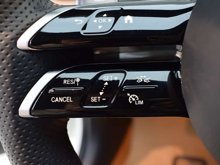 Фото 7 - Mercedes-Benz C-Class