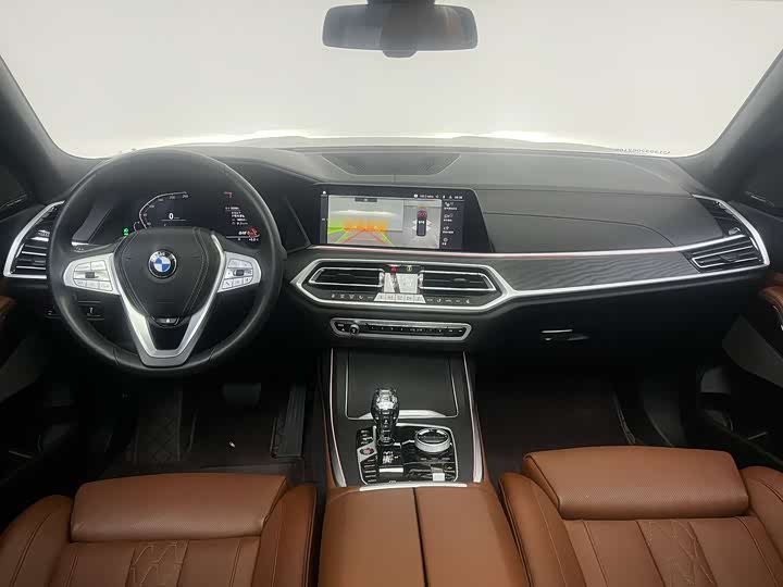 Фото 8 - BMW X7