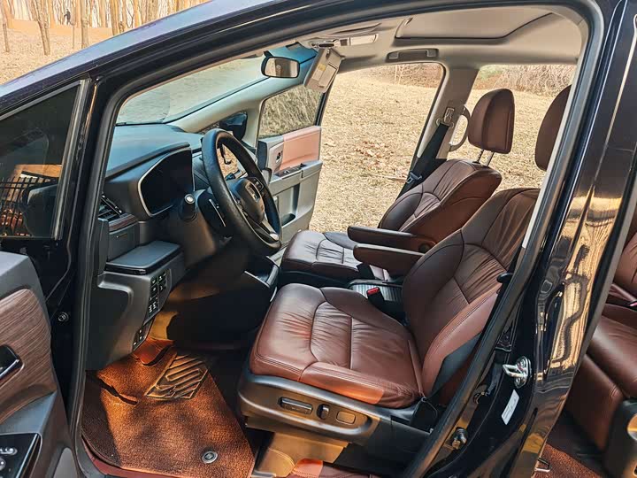 Фото 4 - Honda Odyssey