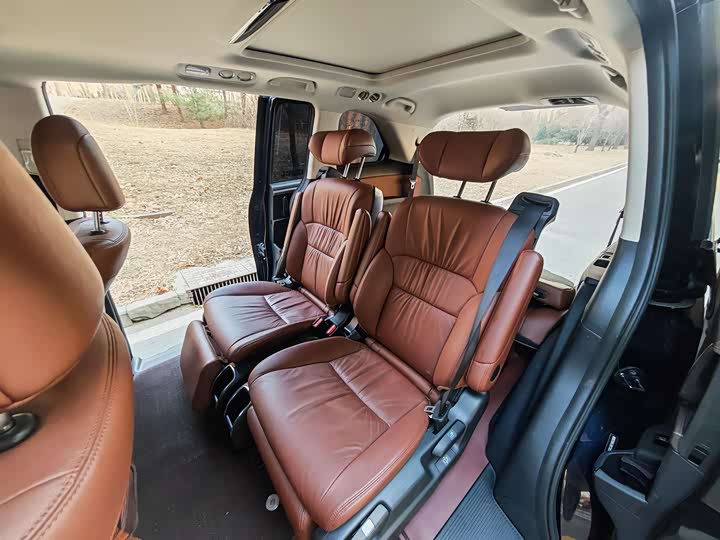 Фото 5 - Honda Odyssey