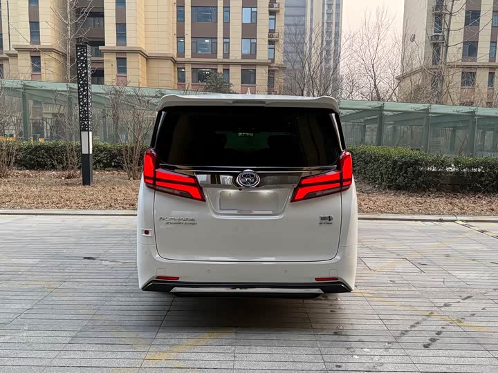 Фото 6 - Toyota Alphard