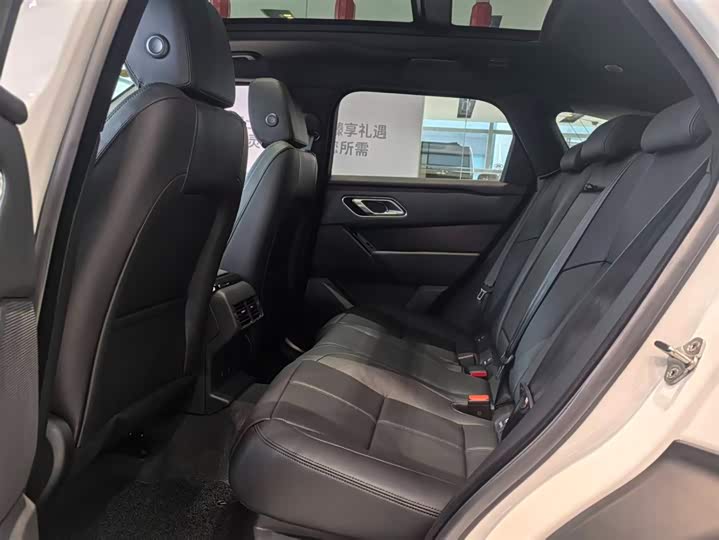 Фото 8 - Land Rover Range Rover Velar