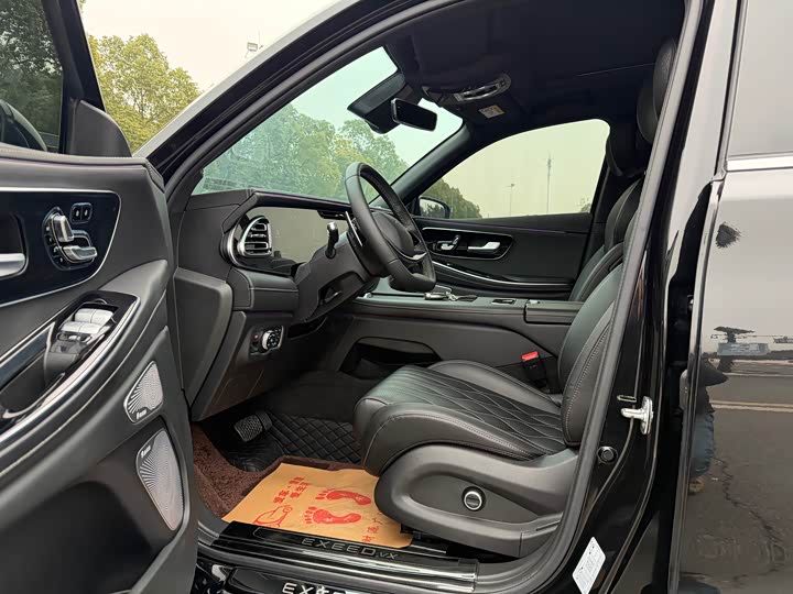 Фото 8 - Exeed VX