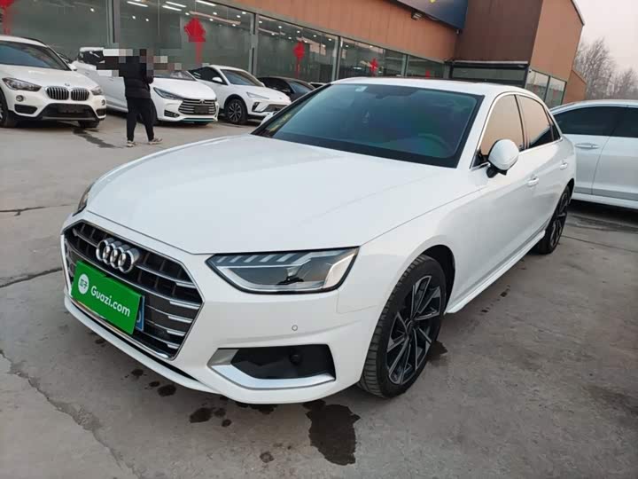 Фото 1 - Audi A4L