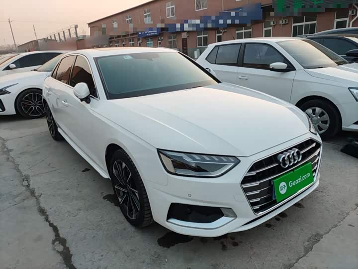 Фото 4 - Audi A4L