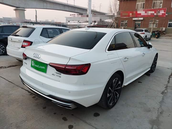 Фото 7 - Audi A4L