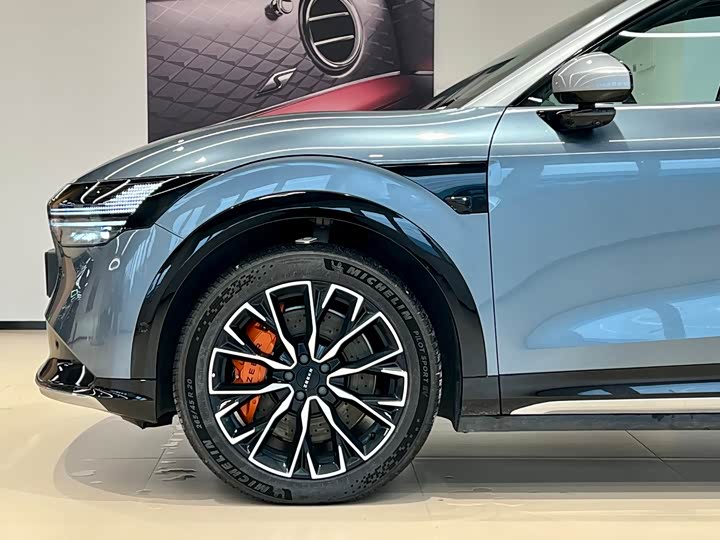 Фото 3 - Zeekr 7X