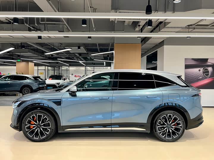 Фото 4 - Zeekr 7X