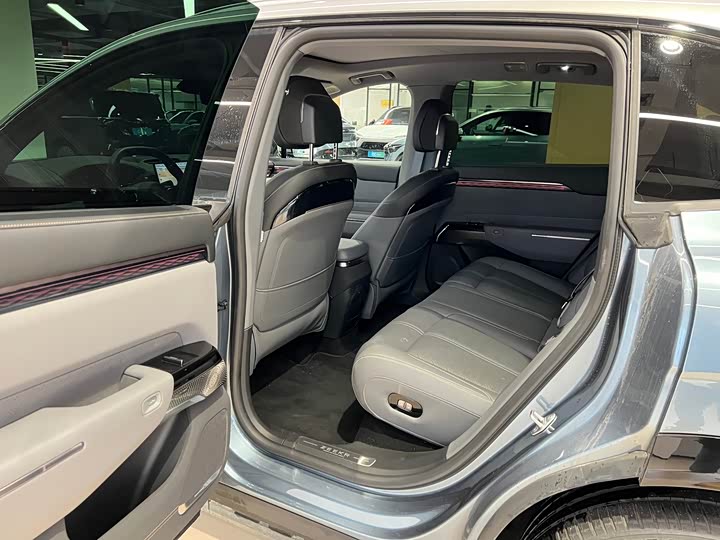 Фото 9 - Zeekr 7X