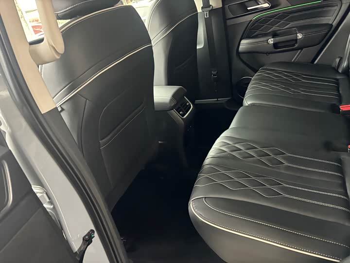 Фото 7 - Tank 300