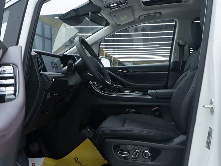 Фото 8 - GAC Trumpchi M8