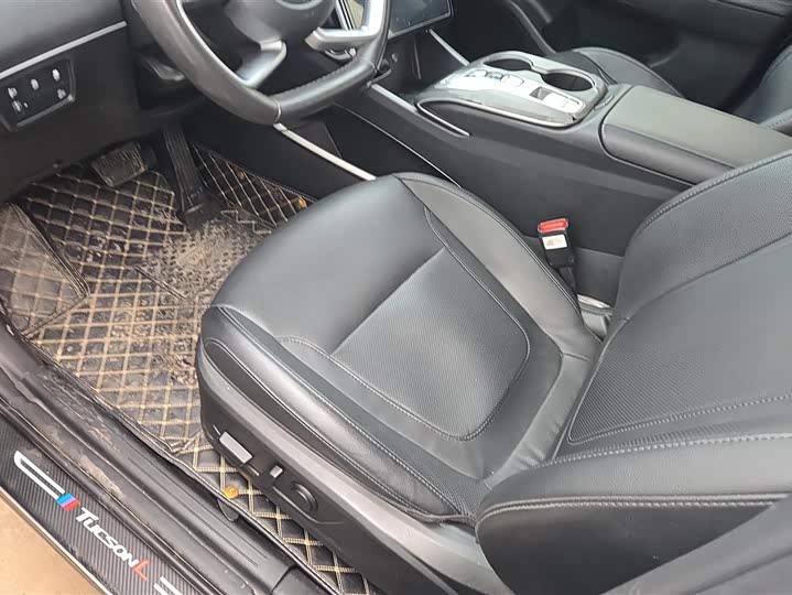 Фото 9 - Hyundai Tucson L