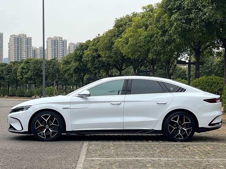 Фото 4 - BYD Han