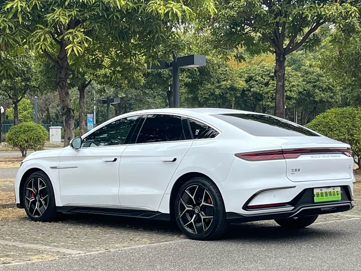 Фото 7 - BYD Han