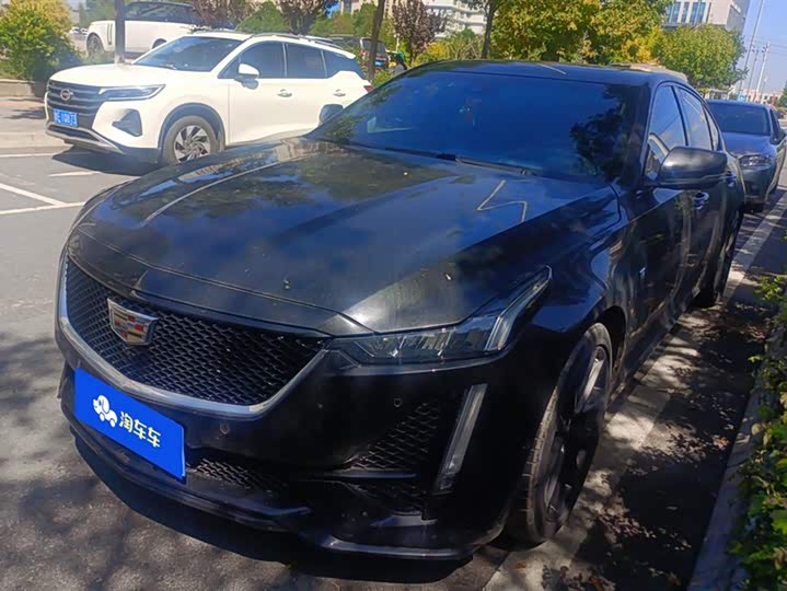 Фото 1 - Cadillac CT5