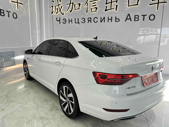 Фото 4 - Volkswagen Sagitar L