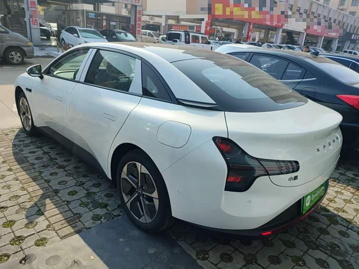 Фото 5 - XPeng Mona M03