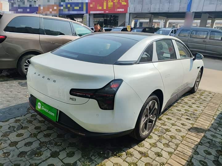 Фото 7 - XPeng Mona M03