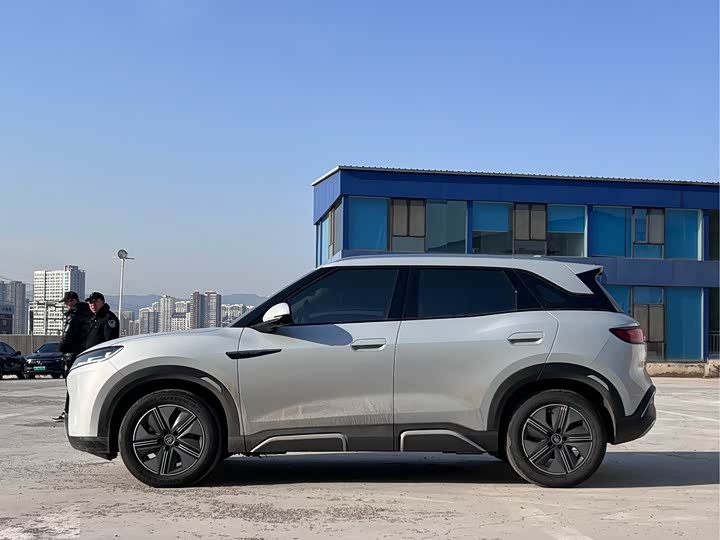 Фото 9 - BYD Yuan Up