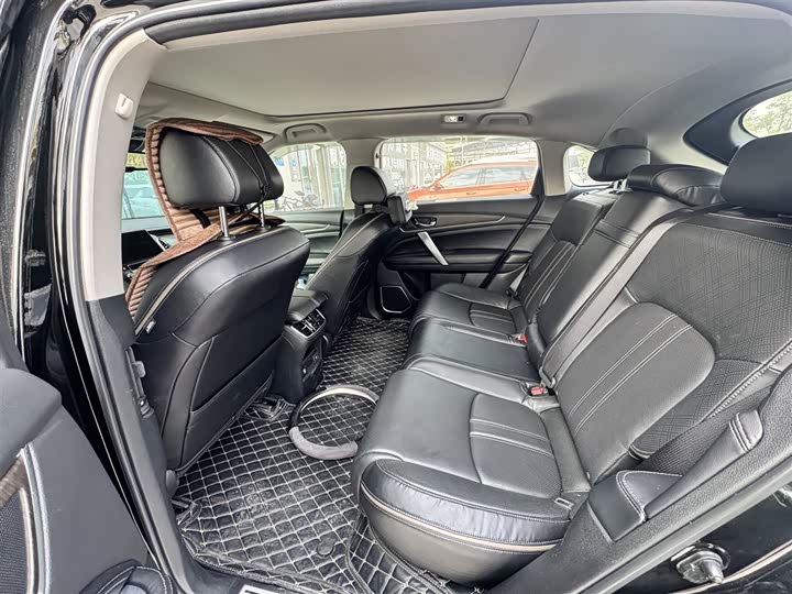 Фото 5 - Honda Avancier