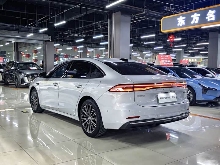 Фото 9 - Geely Galaxy A7