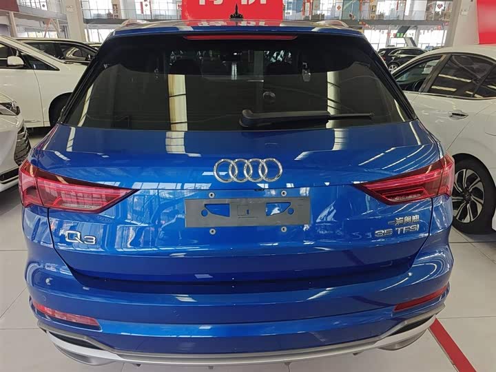 Фото 6 - Audi Q3