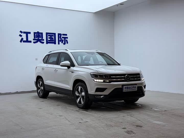 Фото 3 - Volkswagen Tharu